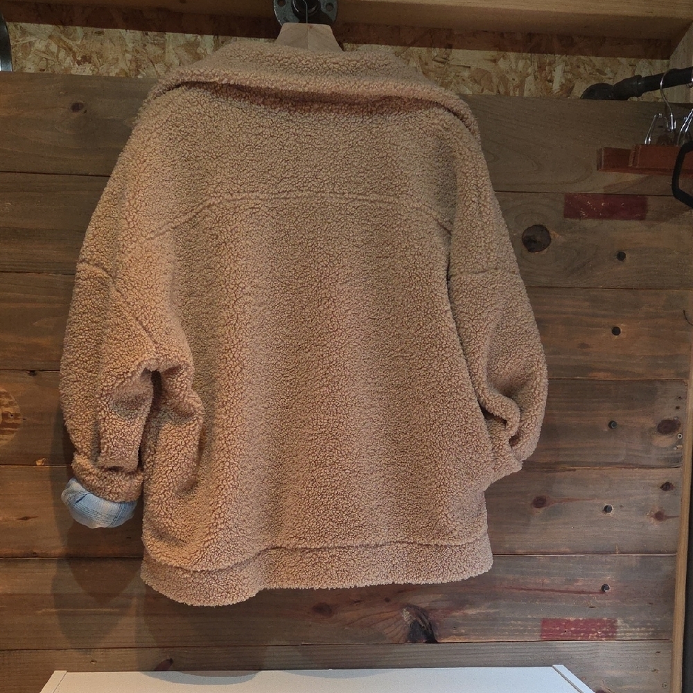 DIXXON Camel Sherpa Jacket - Picture 8 of 11
